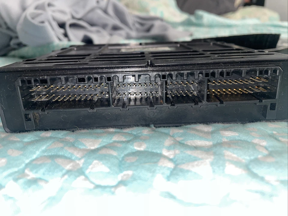 Módulo de control del motor Mitsubishi Lance Evo 8 Foto 2 de 3