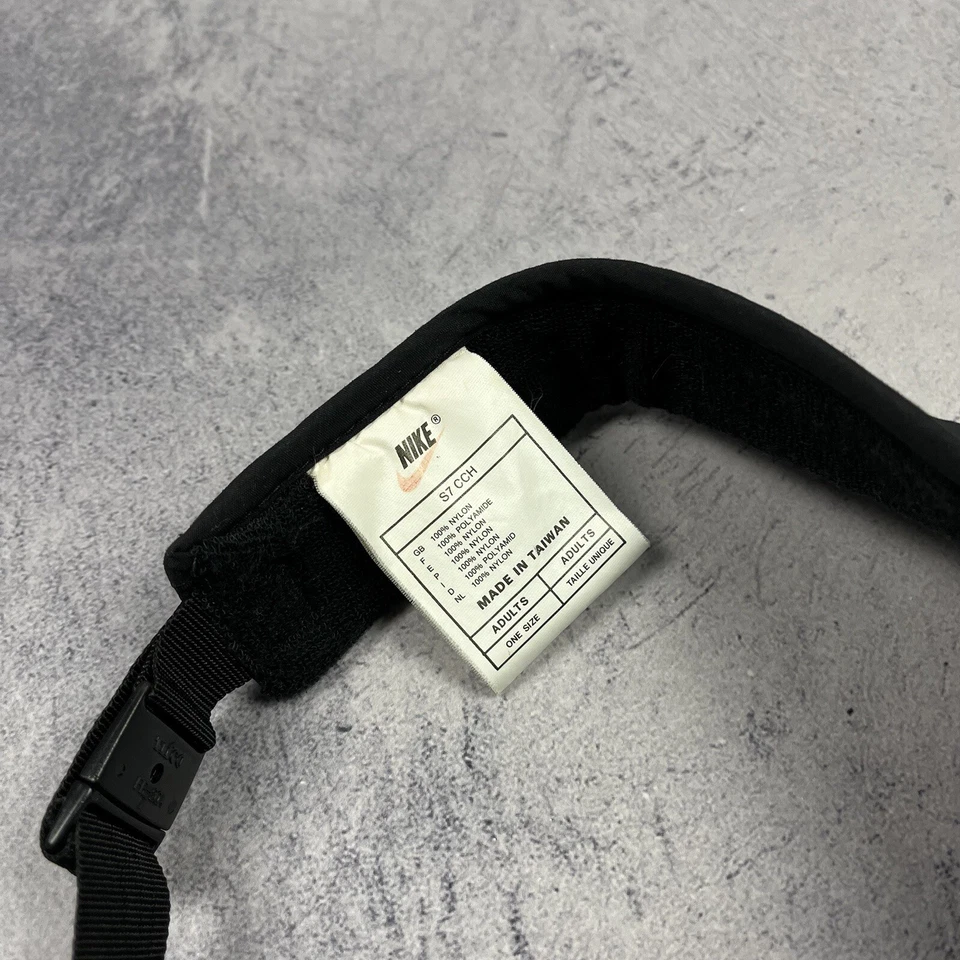Gorra de visera con logotipo grande Nike de colección 100 % nailon unisex talla única años 90’s negra Swoosh Foto 4 de 4