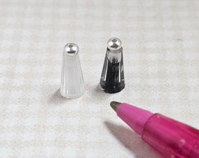 Miniature BETTER Salt/Pepper Shakers, SILVER Tops, 1/2'' Tall - DOLLHOUSE 1:12