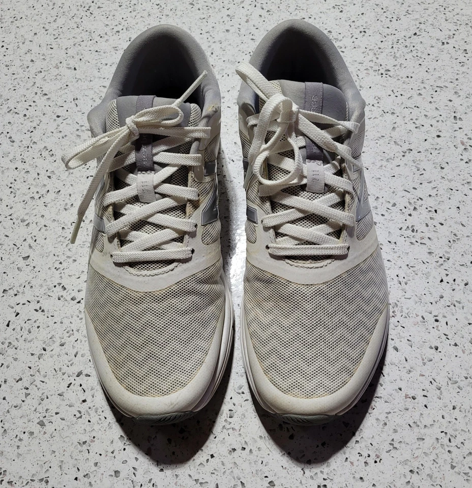 White New Balance 711 Women's Size 9.5 - Image 2 of 4