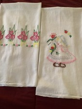 Vtg Zestaw 2 ręcznie haftowanych naczyń / ręczników do herbaty z tulipanami i holenderską dziewczyną