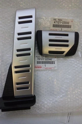 New Toyota Genuine ACCELERATOR BRAKE PEDAL 78101-22040 / 47121-22040 - Picture 3 of 3