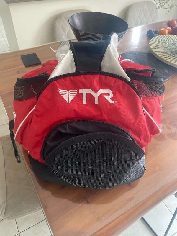 TYR Alliance Team 45L Swimming Triathlon Bag Backpack RRP £65 White/Red - Image 2 of 4