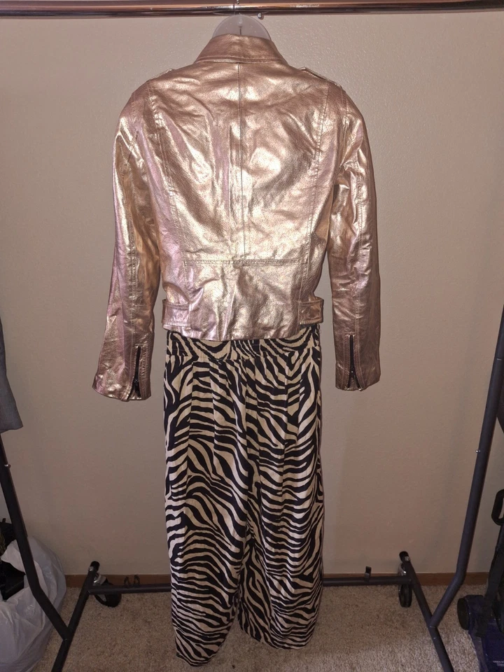 Zara Women's Rose Gold Metallic Leather Motorcycle Jacket Size M Full Zip EUC - Image 2 of 4