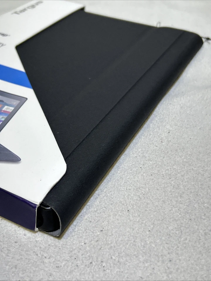 Targus Folio Microsoft Surface Pro 3 Tablet Protective Case fit 12-Inch with Han - Image 3 of 4
