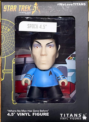 Star Trek Mr. Spock or Captain Kirk 4.5'' Titans Vinyl Figure NYCC & SDCC 2016 EX