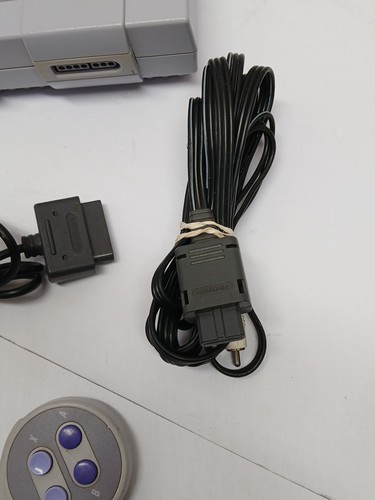 Super Nintendo Entertainment System SNES Console SNS-001 No Power Cable Non smok - Picture 12 of 14