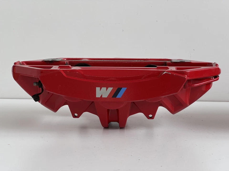 Pinzas de freno BMW 6 pistones Brembo - G80 M3, G82 M4, G87 M2, F90 M5, F93 M8, etc. Foto 4 de 4