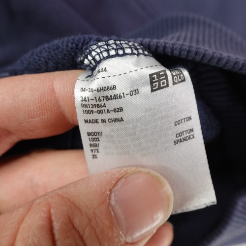 Uniqlo x Monster Hunter Hoodie Mens Small Blue UT Pullover Pullover Sweatshirt ^ - Picture 6 of 11