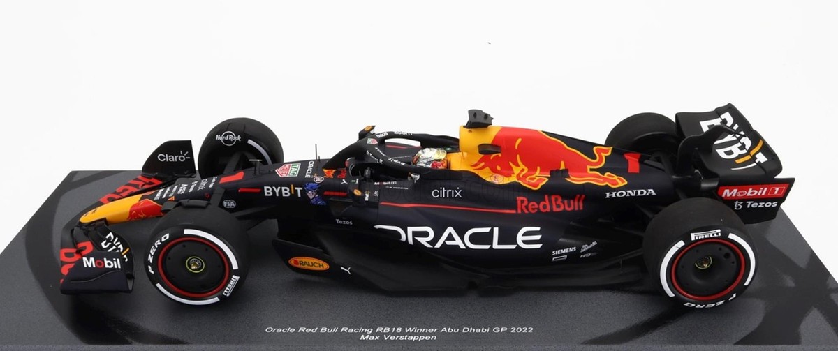 Spark 18S776 1/18 Red Bull RB18 No.1 Winner Abu Dhabi 2022 Spark 18S776 1/18 Red Bull RB18 No.1 Winner Abu Dhabi 2022