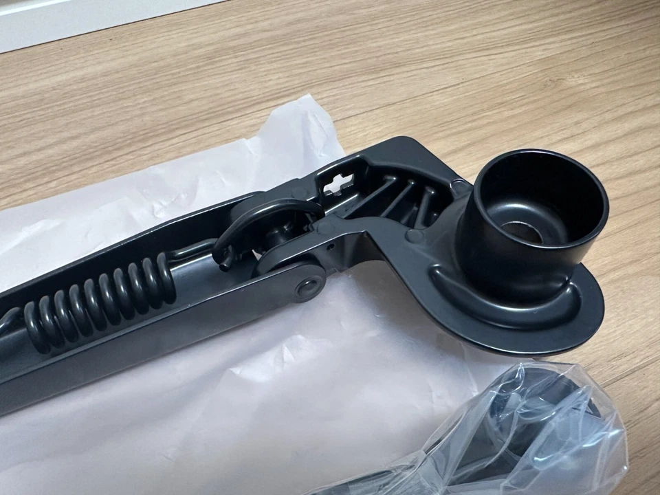 Toyota Genuine Yaris Vitz 2012-2019 RHD Front Wiper Arm 85211-52391 OEM JDM - Image 4 of 4