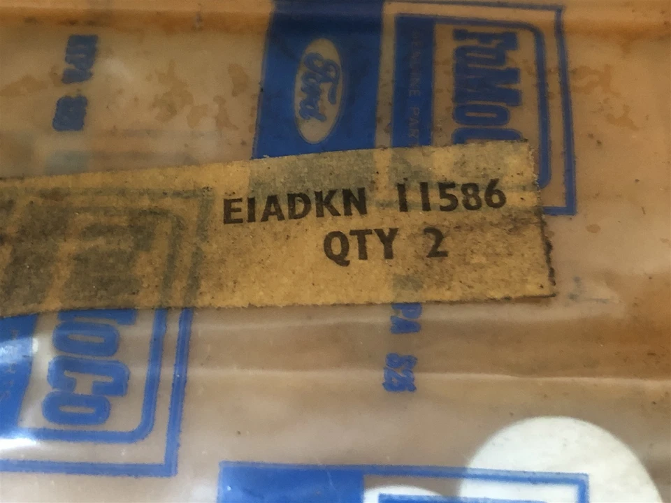 Genuine Ford Tractor Part # EIADKN11586 KEY SET OF 2  - Image 2 of 3