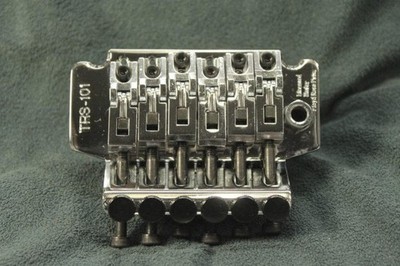 Takeuchi TRS-101 Chrome Floyd Rose Locking Tremolo Right Handed Dead Stock Used