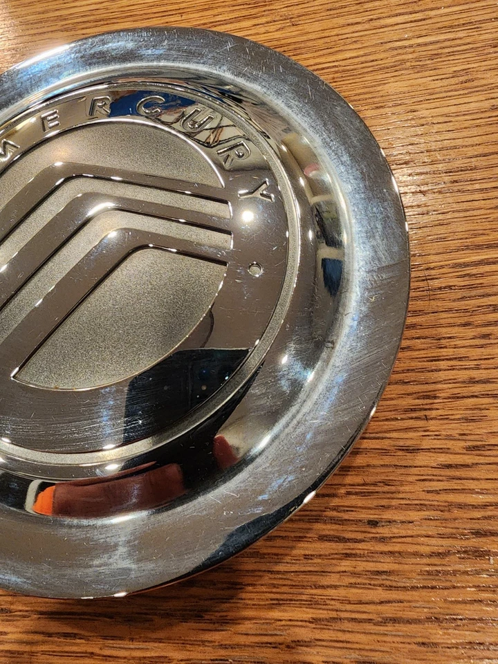 Хромированный центральный колпак колеса 2004-2008 Mercury Grand Marquis 5W33-1A096-AA от оригинального производителя - Изображение 4 из 4