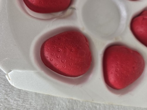 Avon Piatto Porcellana Fragola con 6 Saponi Ospiti Fragola Bordo Oro 22K - Foto 5 di 15
