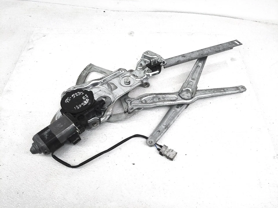 Regulador de ventana eléctrica puerta pasajero delantero BMW 525I 1989-1995 51-32-1-944-070 Foto 2 de 4