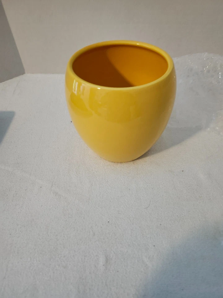 Teleflora's Garden of wellness, amarillo, abeja bien pronto Foto 3 de 4