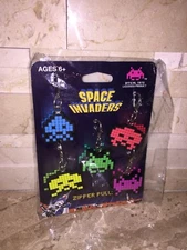 SPACE INVADERS THEMED ZIPPER PULLS