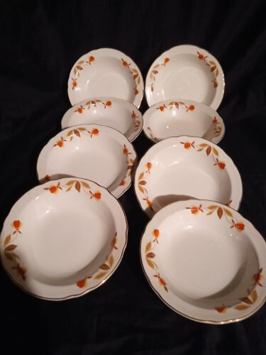 VINTAGE 8 JEWEL TEA AUTUMN LEAF DESSERT DISHES BOWLS MARY DUNBAR 5-1/4in - Picture 1 of 2