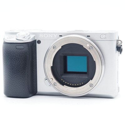 【Auslösungen: 26000】Sony a6400 Double Zoom Lens Kit Silber - Near Mint