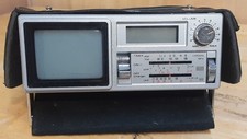 Vintage SANYO TPM2170 Portable Mini AM/FM Radio VHF/UHF TV with Case. 2" Screen.