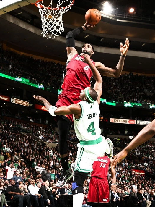 Lebron james shop poster dunk