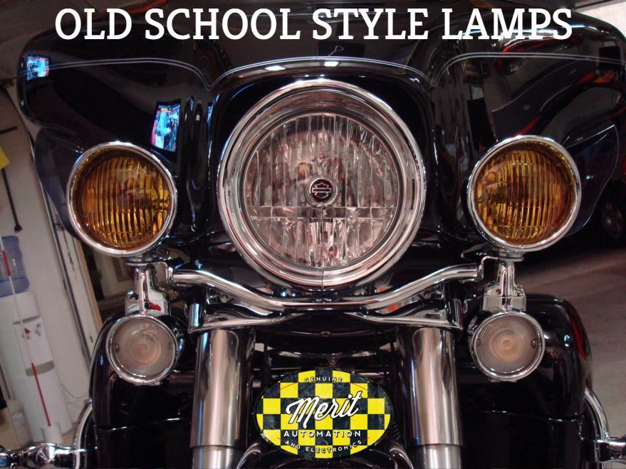 ハーレーダビットソン　passin lamp
trim ring J&P Cycles Smoked 4 1/2