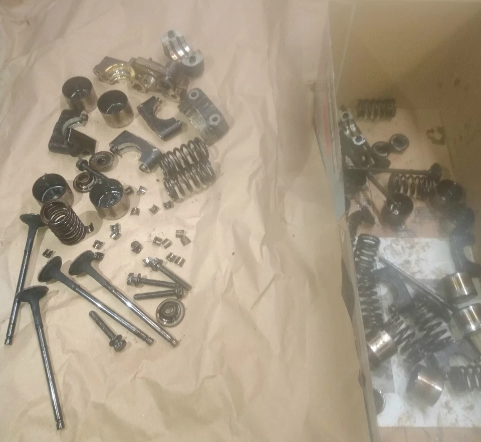 Kia Spectra 2008 2,0 L válvulas de escape, guardabarros, resortes, tapas de levas, elevadores, pernos Foto 3 de 3