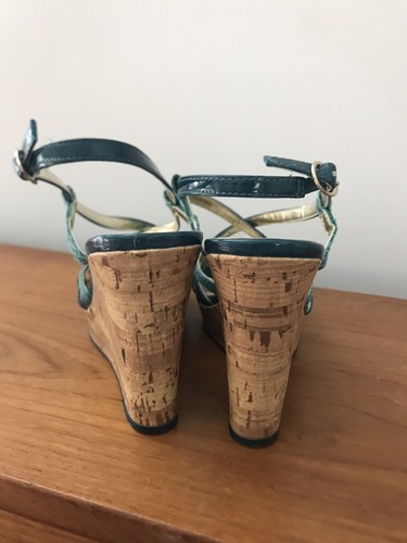 Charles by Charles David Cork Wedge Sandal Leather Snakeskin Embossed 6M $120 - Picture 2 of 5