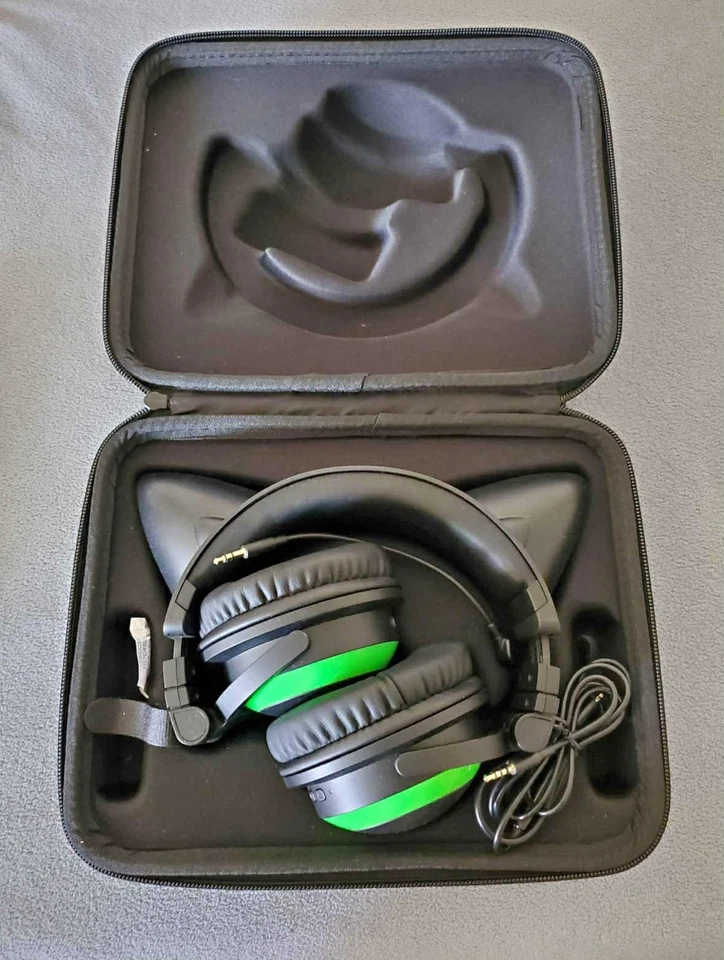 Fones de ouvido Brookstone AXENT WEAR orelha de gato LED verde com fio novo lacrado - Imagem 4 de 4