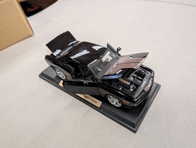 Maisto 2006 Dodge Challenger Concept 1:18 Diecast Car Special