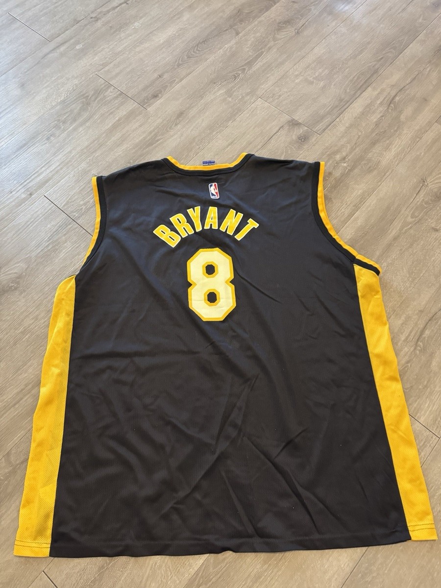 Vtg Champion LA Los Angeles Lakers Kobe Bryant #8 Black Gold