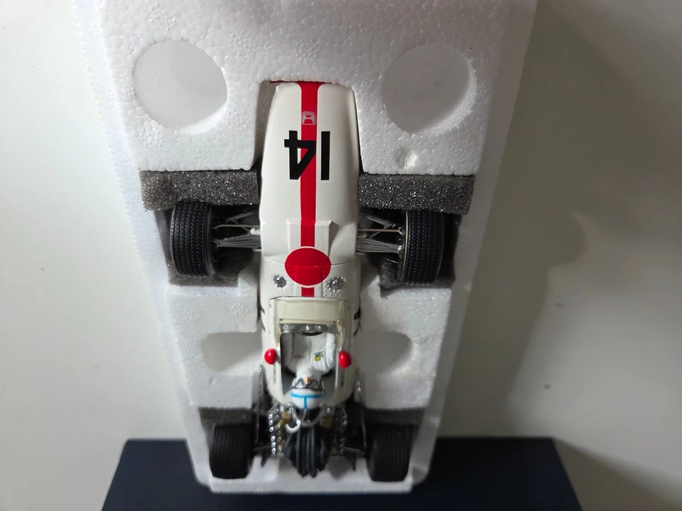 Ebbro 1/20 Honda RA300 J. Surtees - #14 Winner Italian Gp 1967 - Immagine 2 di 4
