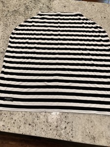 qaqadu nursing cover