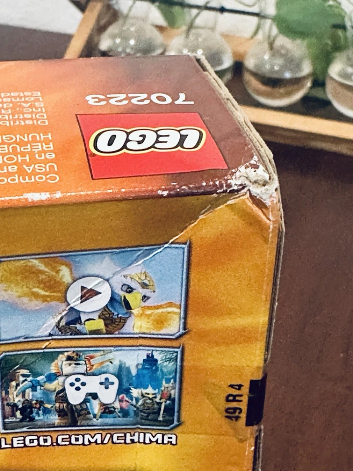 LEGO LEGENDS OF CHIMA: Icebite's Claw Driller (70223) - Image 3 of 4