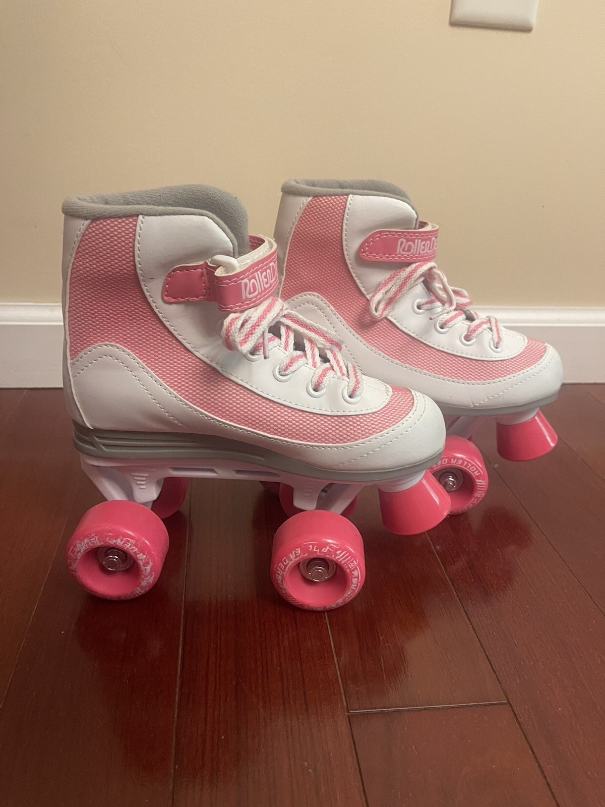 Roller Derby - Firestar- American Skate Company Girls Roller Skates - Size 2