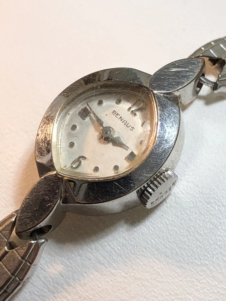 Reloj pulsera mecánico suizo vintage Benrus de oro blanco de 20 micras para dama Foto 3 de 4