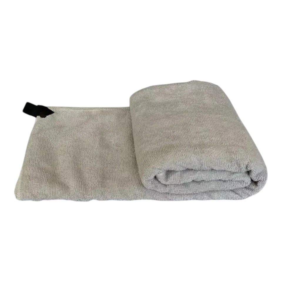 Toalla de viaje de microfibra de lujo toallas de playa deportivas ultra absorbentes y de secado rápido Foto 3 de 4