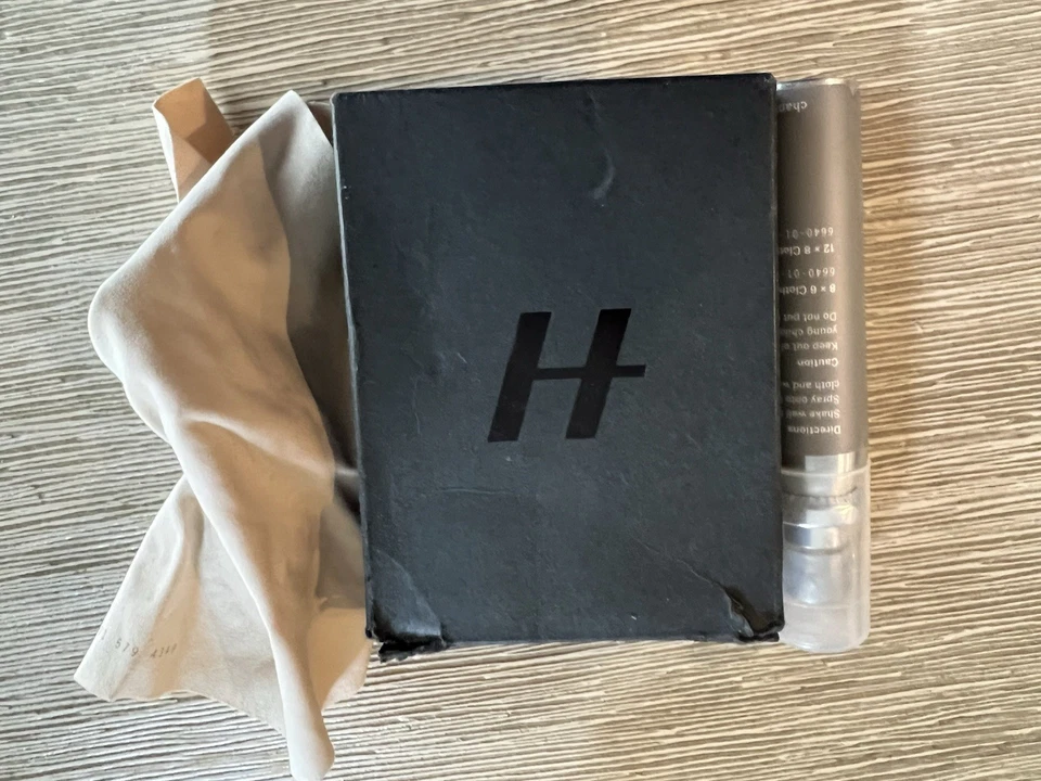 Cámara digital Hassleblad X1D con cargador de batería probada funcionando excelente. Foto 2 de 4