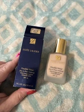 NIB** Estée Lauder Double Wear Stay In Place Foundation 2C3 Fresco