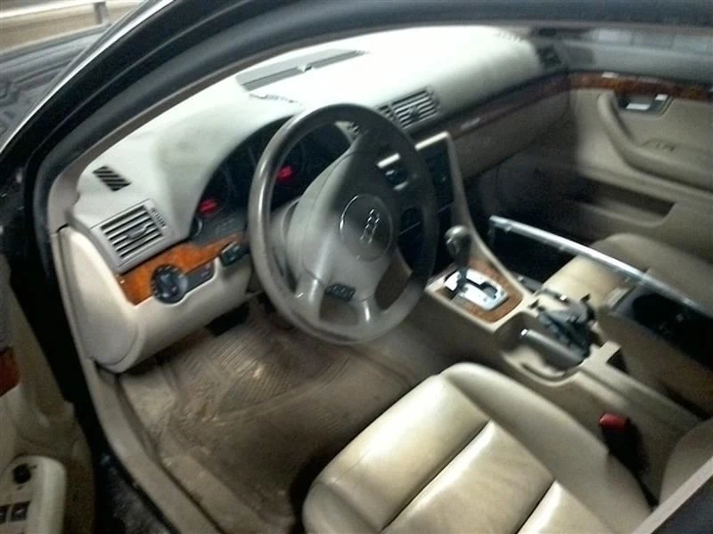 Luz de estacionamiento/esquina del conductor conducción antiniebla a través de VIN 400000 para 02-05 AUDI A4 10158905 Foto 4 de 4