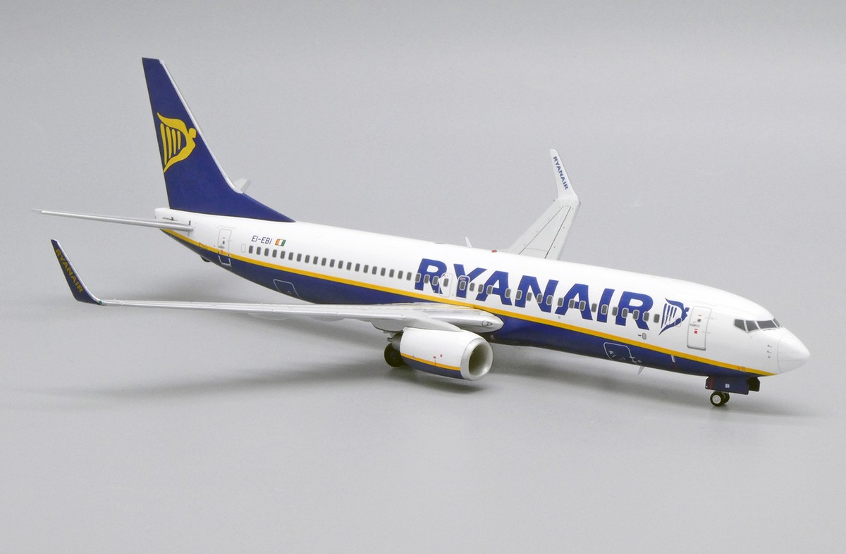 1:200 JC Wings Ryanair Boeing 737-800 Passenger Airplane Diecast