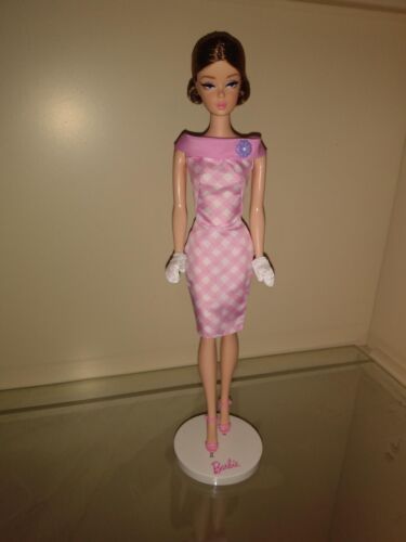 2024 MATTEL SIGNATURE BARBIE 12 DAYS OF  EASTER SPRING DOLL   - Picture 1 of 6
