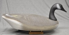 MINTY RESTLE DECOY CO. BEAVER DAM WI. LARGE CANADA GOOSE DECOY ORIGINAL PAINT