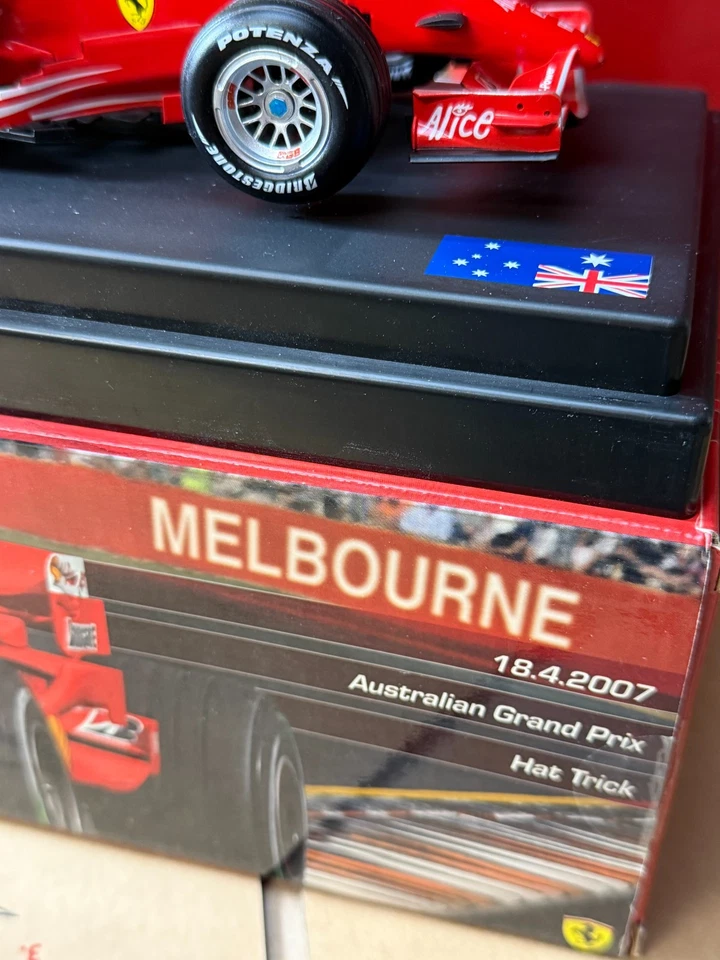 Hot Wheels Ferrari F2007 #6 Raikkonen Campeón del Mundo 2007 Sombrero Truco 1/18 M6712 Foto 4 de 4