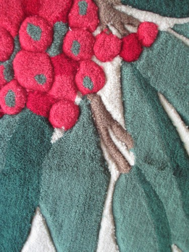 Signatures by REGAL design studio Hand Tufted Holiday Accent Rug/Wall Art - Picture 2 of 7
