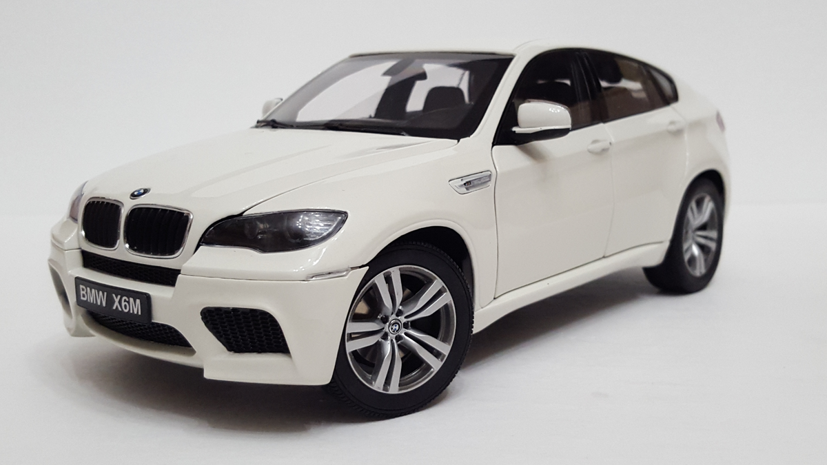 Kyosho 1:18 BMW X6 M | eBay Kyosho 1:18 BMW X6 M | eBay