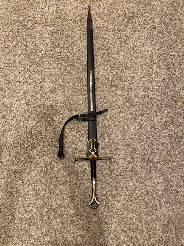 Espada vikinga de acero inoxidable forjada a mano hoja afilada lista para la batalla espada medieval Foto 4 de 4