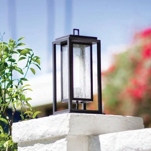 Hinkley Republic 16 1/2" High Black and Glass Outdoor Pier Light - Picture 1 of 10