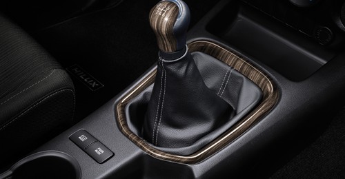For Toyota Hilux Revo Sr5 2021 2022 Wooden Lever Plate Cover Base Manual Gear - Picture 5 of 6